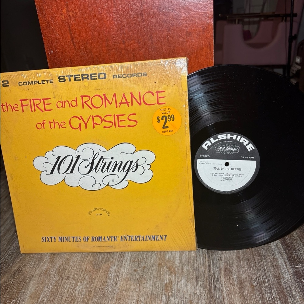 101 Strings Vinyl Record Set - Picture 4 of 9